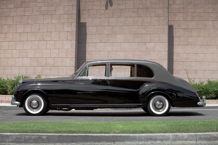  Rolls-Royce Phantom V 7-Passenger Limousine 1962 года  (фото 4 из 9)